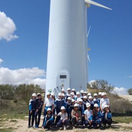 Los alumnos de 6º de Ed. Primaria visitan al Parque Eólico de Higueruela:7-05-18