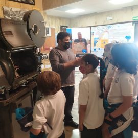 Salida a la Filmoteca de los alumnos de 4º, 5º y 6º de EP: mayo 2021 Salida a la Filmoteca de los alumnos de 4º, 5º y 6º de EP: mayo 2021